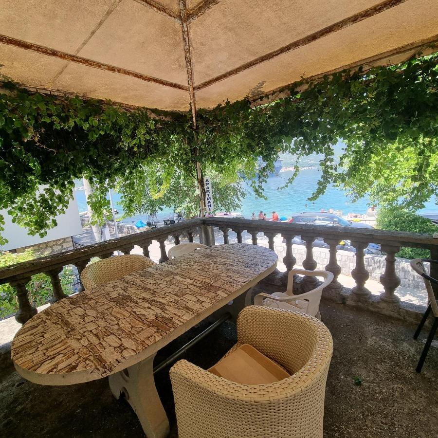Apartment Jovan2,On The Beach With Free Wi-Fi Kotor Extérieur photo