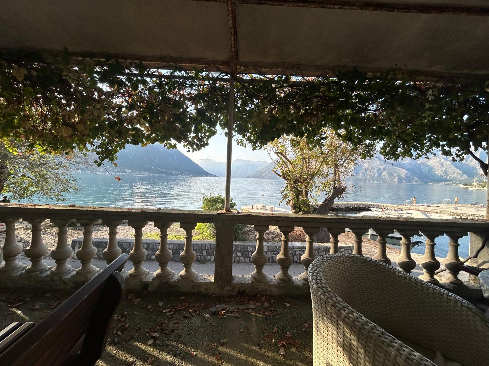 Apartment Jovan2,On The Beach With Free Wi-Fi Kotor Extérieur photo